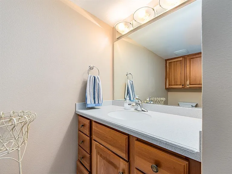 690 Island Way #404 — Photo 24