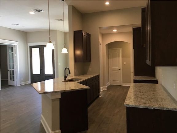 5th image of 3604 Pine Vista Dr