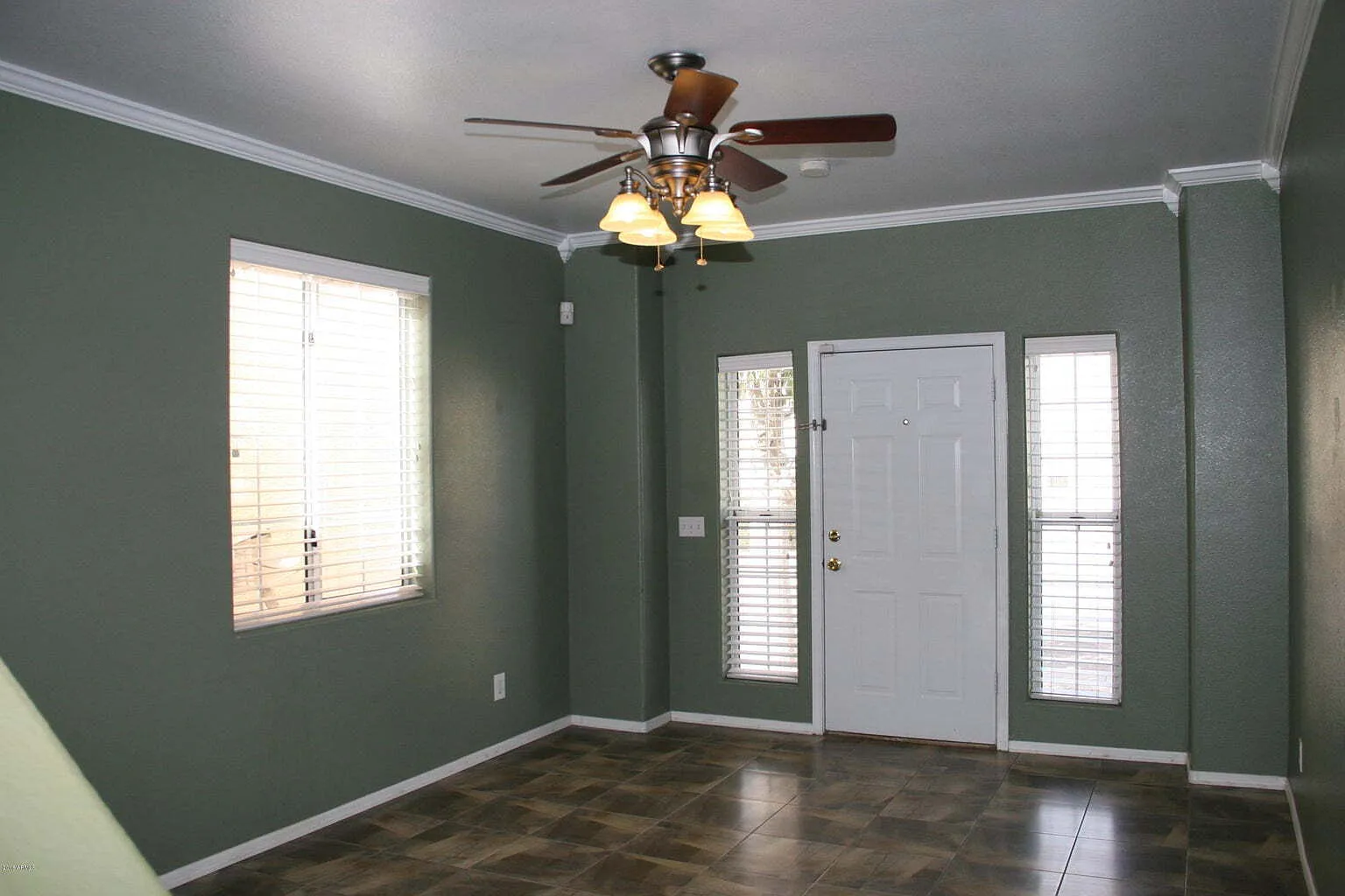 2 bed, 2.5 bath, 1166 sqft, $1,775 — Photo 3