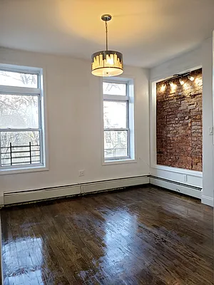 Rented by Signature Property Realty | media 42