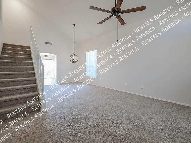 1902 N Barkley #7 — Photo 4