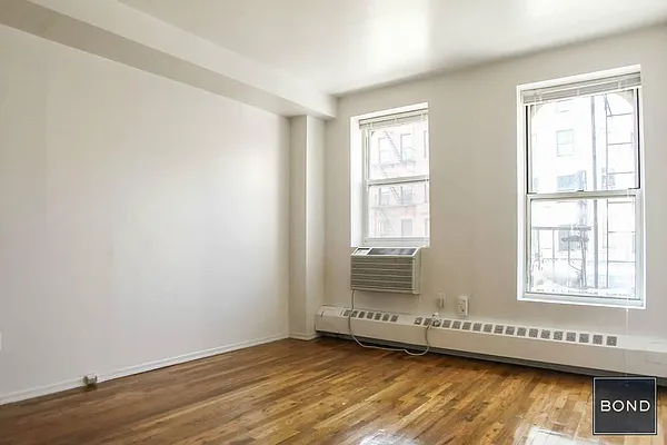 Rented by Bond New York | media 9