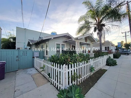 930 E Broadway Photo 1