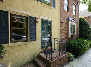 1105 Portner Rd, Alexandria, VA 22314