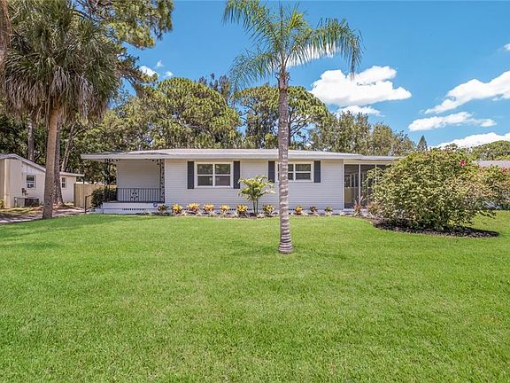 3rd image of 2307 52nd Avenue Dr W