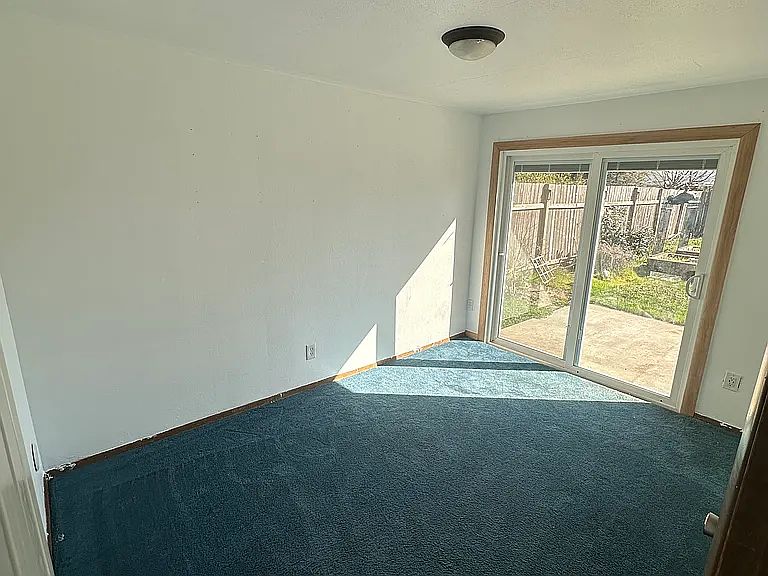 1st image of 606 46th Ave SE