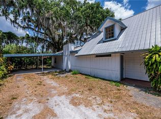 2570 Fort Denaud Rd, Labelle, FL 33935