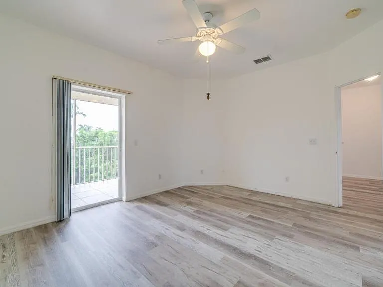 5612 Rose Garden Rd #204 — Photo 14