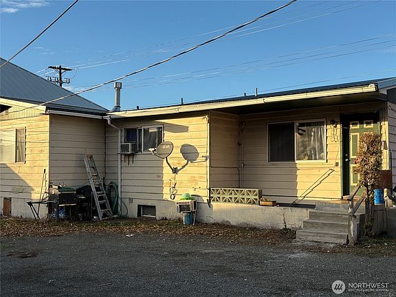 4th image of 304 W 6th