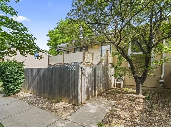 10806 Westgate Rd, Overland Park, KS 66210