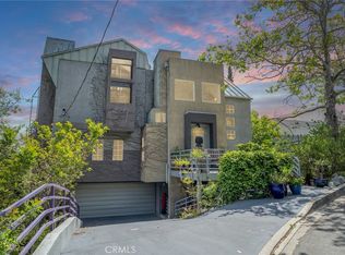 1667 Gladys Dr, Glendale, CA 91206