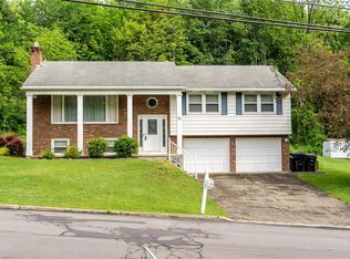 30 Coventry Rd, Endicott, NY 13760
