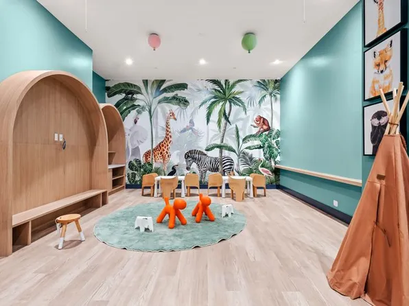 597 Grand Street image 16 of 19