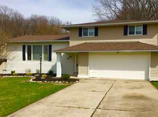 7233 Antoinette Dr, Parma, OH 44129