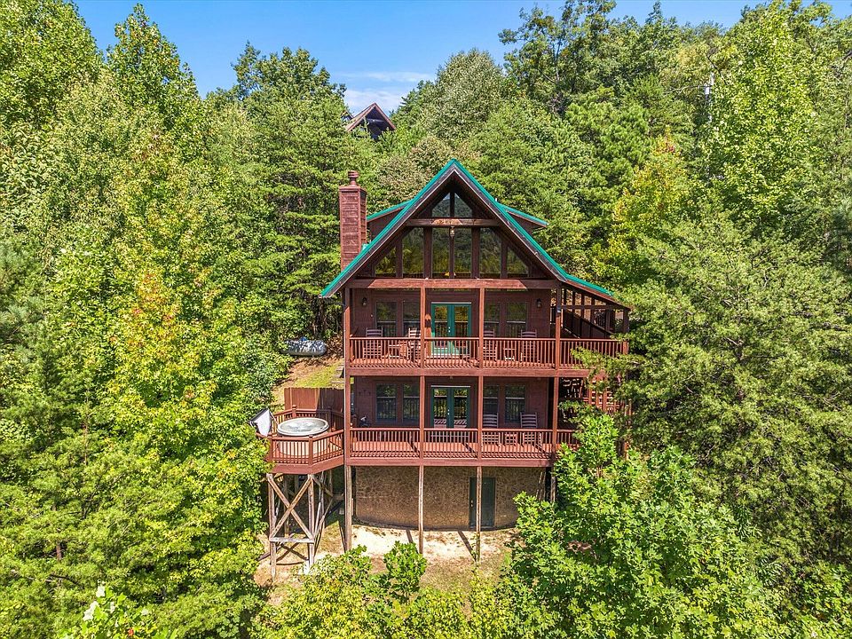 1st image of 2726 Heather Lane Way