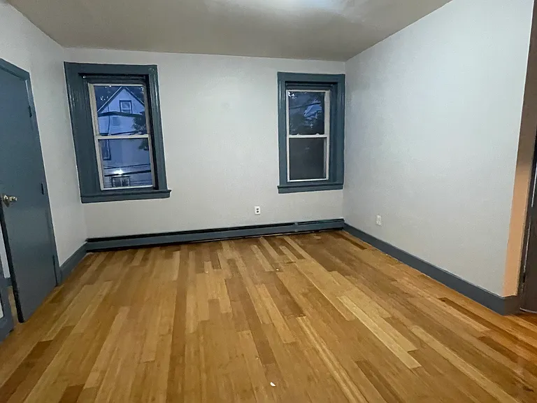 9 Ellington St #4 — Photo 6
