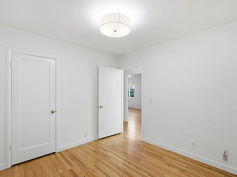 1537 Dana Ave — Photo 30