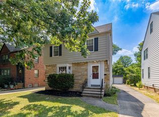 1908 Staunton Rd, Cleveland Heights, OH 44118