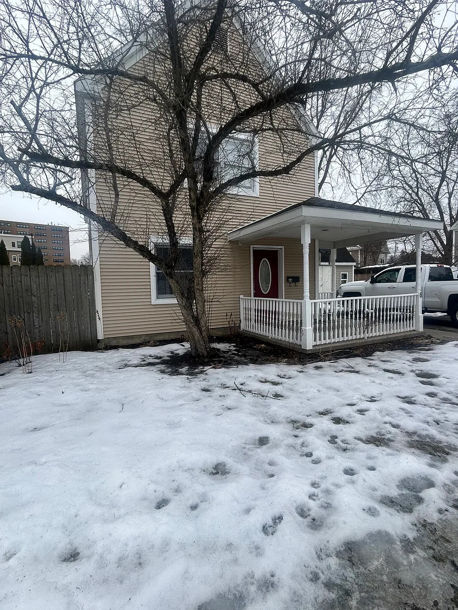 Building Photo - 6 S Franklin St #A