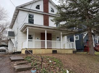 233 Genesee Park Dr, Syracuse, NY 13224