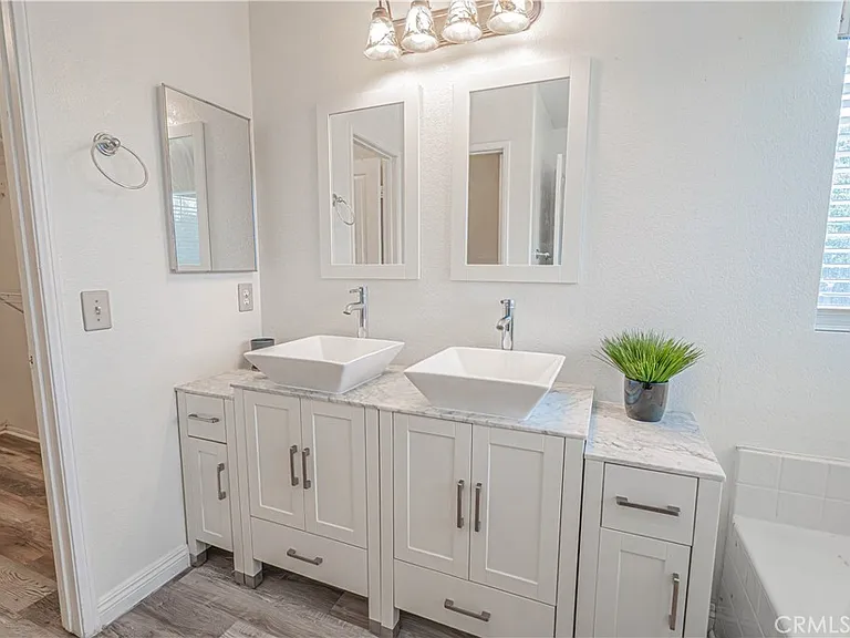 25535 Chisom Ln — Photo 27