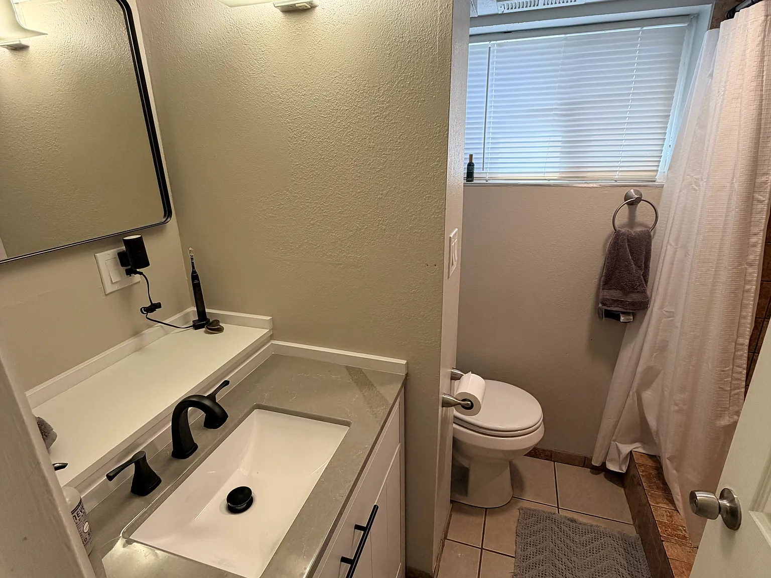 3 bed, 1200 sqft, $550 — Photo 4