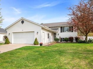 83 Windflower St NE, Comstock Park, MI 49321