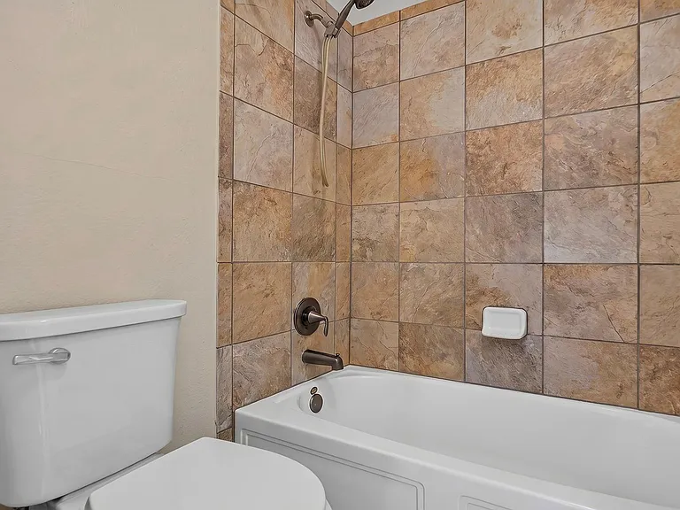 4601 Chestnut Meadows Bnd — Photo 23
