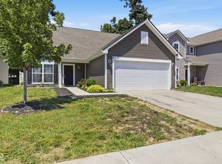 1174 S Aberdeen Dr, Franklin, IN 46131