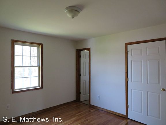 4th image of 507 St Andrew St