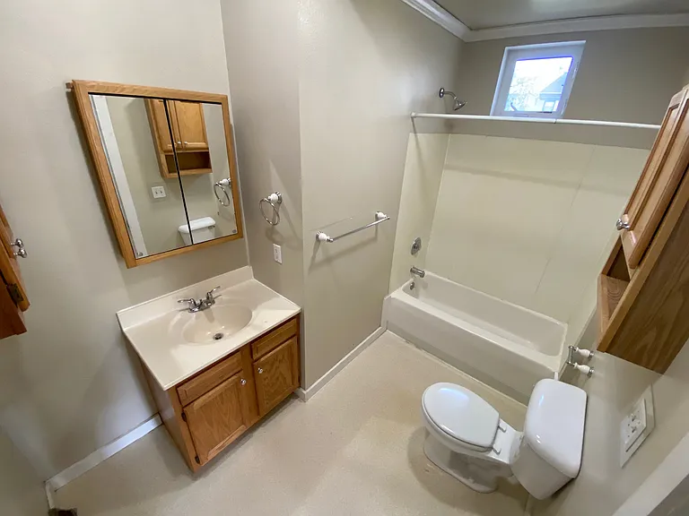 427 W Ave S #1 — Photo 2