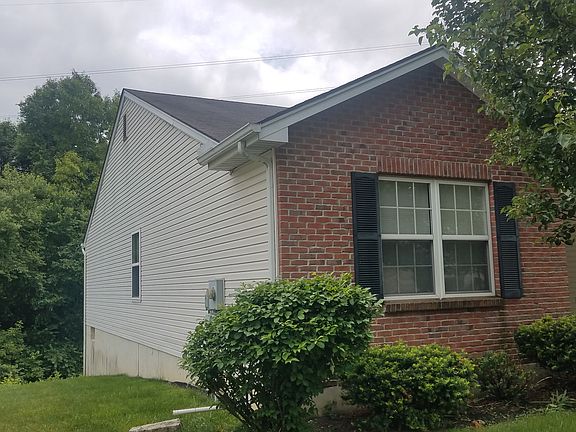 2nd image of 2390 Murphy Dr