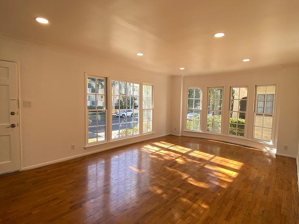1st image of 1453 S Beverly Dr