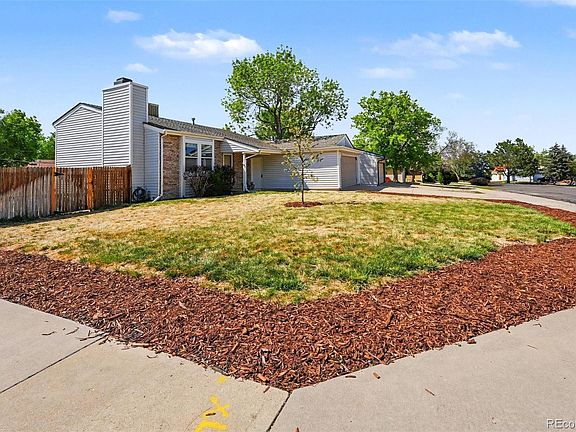 3rd image of 7609 Harlan Way