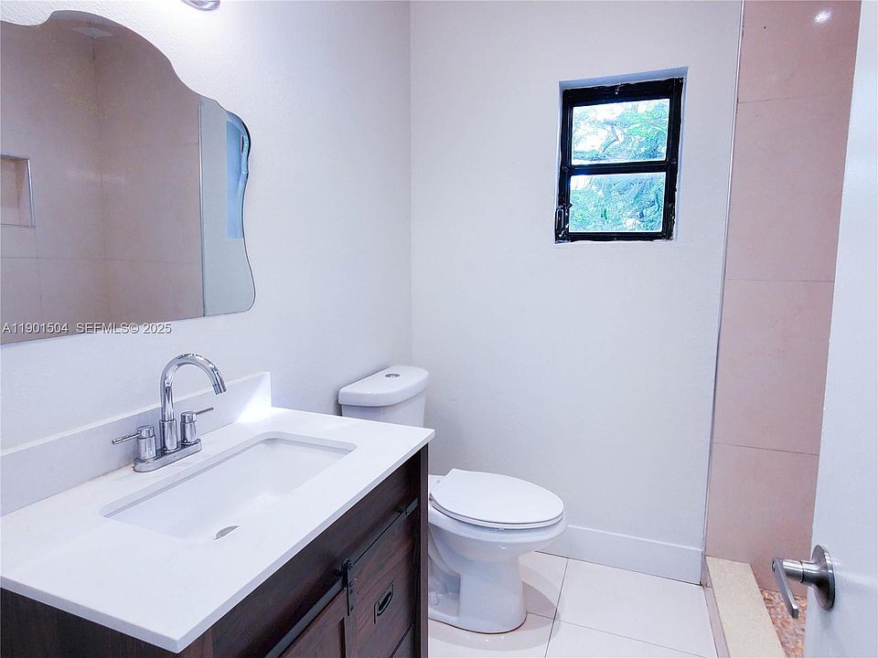 1st image of 1901 NW South River Dr #1