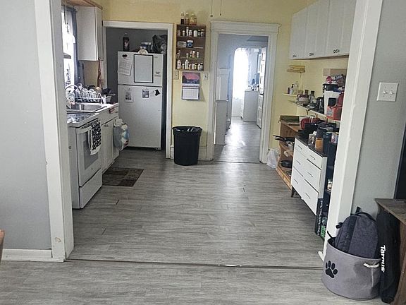 4th image of 524 Greenwood Ave Floor 2