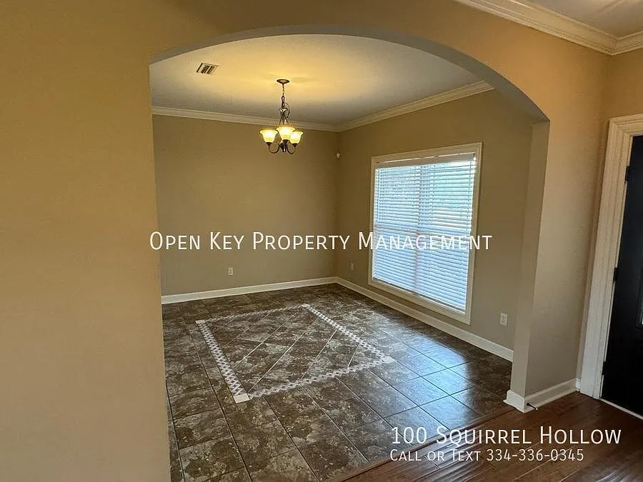 Beautifully Crafted 4/2.5 Home in a Gated Community - Includes Community Pool and Club House. Che... — Photo 4