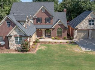 1468 N Adkins Hill Rd, Norman, OK 73072