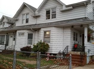 7 Fayette St, Edison, NJ 08817