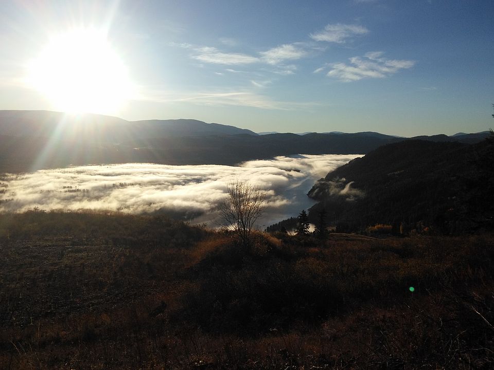 Lake Roosvelt covered with f