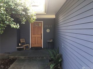 2525 NE 204th St, Shoreline, WA 98155
