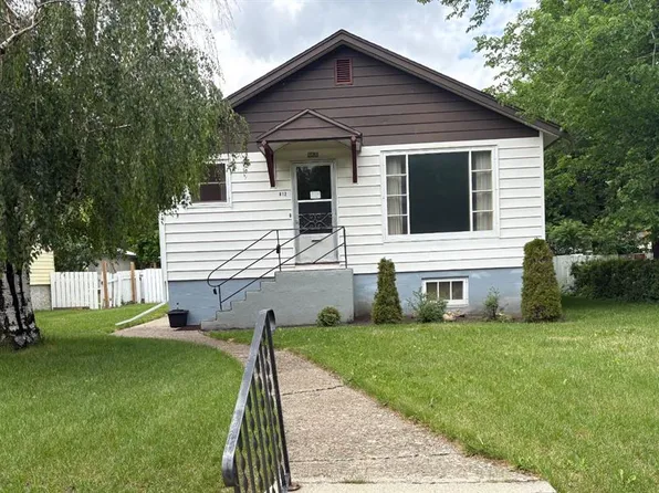 812 6th St S, Lethbridge, AB T1J 2E8