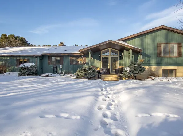 809 High St, Colfax, WI 54730