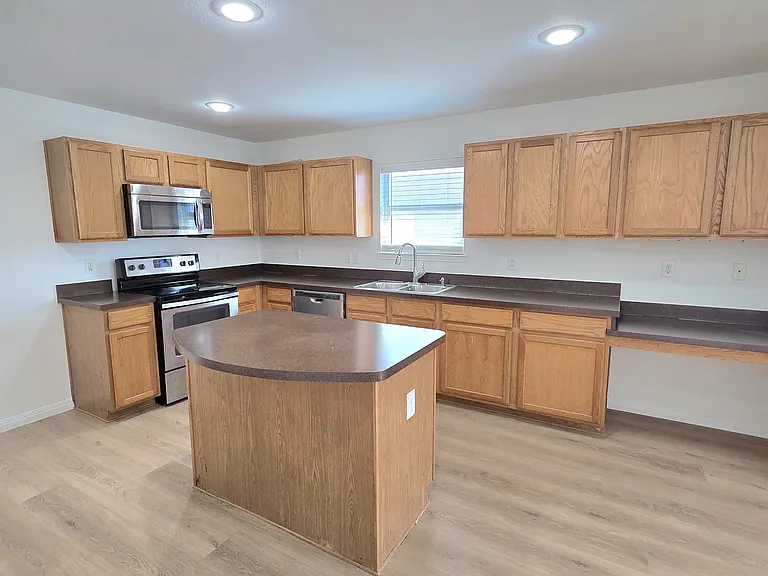 1241 Kachina Ln — Photo 3