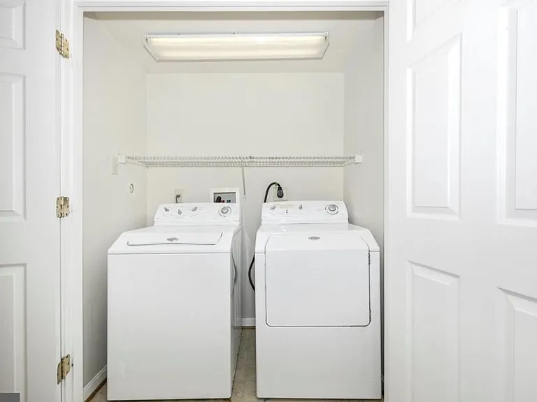 117 Valley View Ct — Photo 33