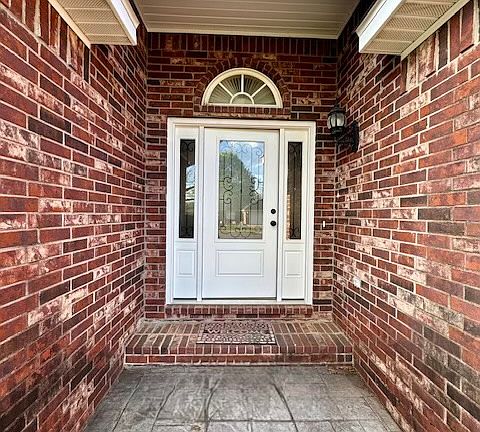 3rd image of 133 Fox Run Cir