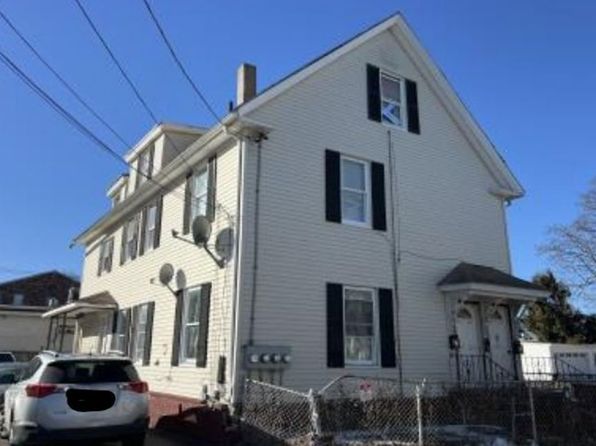43-45 Merrill St, Lowell, MA 01852