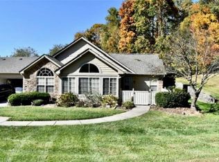 4313 Plantation Ridge Ln, Greensboro, NC 27409