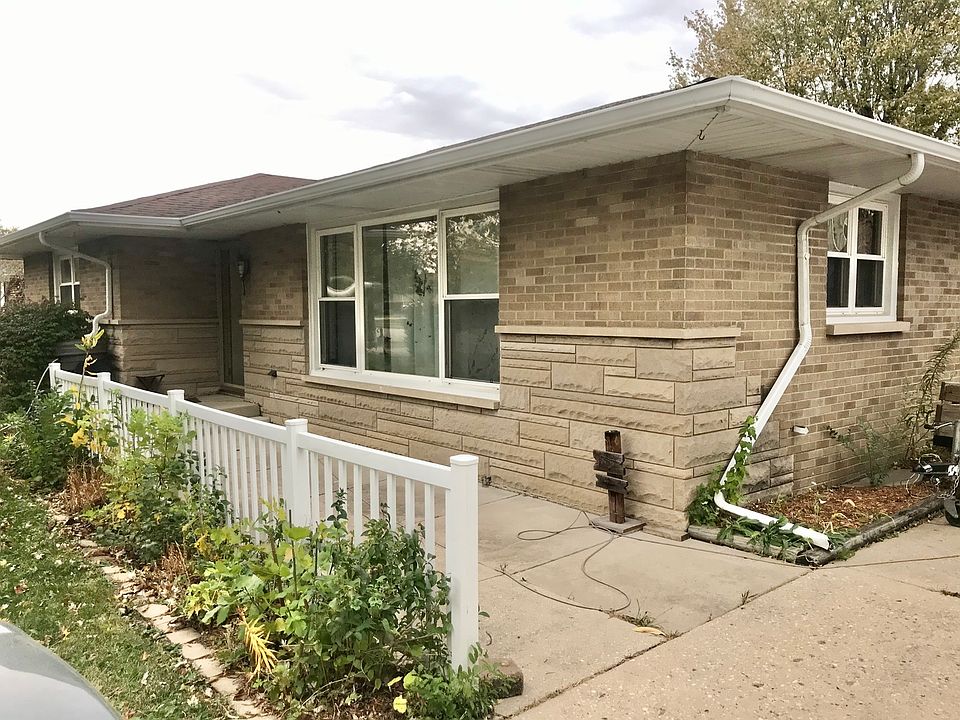 2nd image of 1808 Lincoln Ave