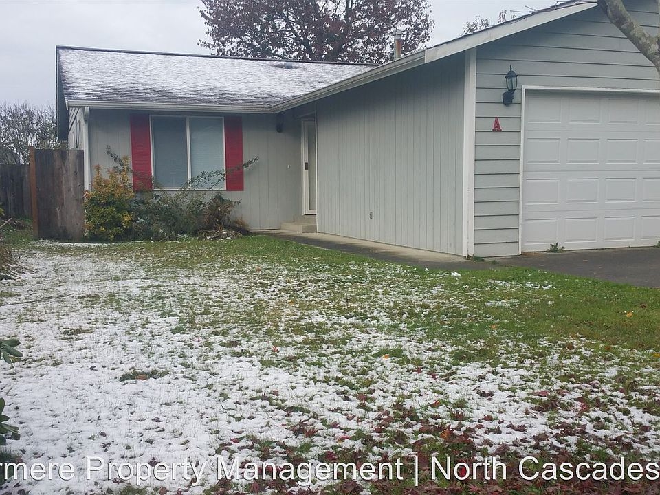 1st image of 940 Alexander St